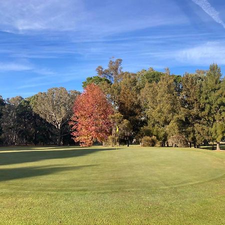 Corowa Golf Club Motel מראה חיצוני תמונה