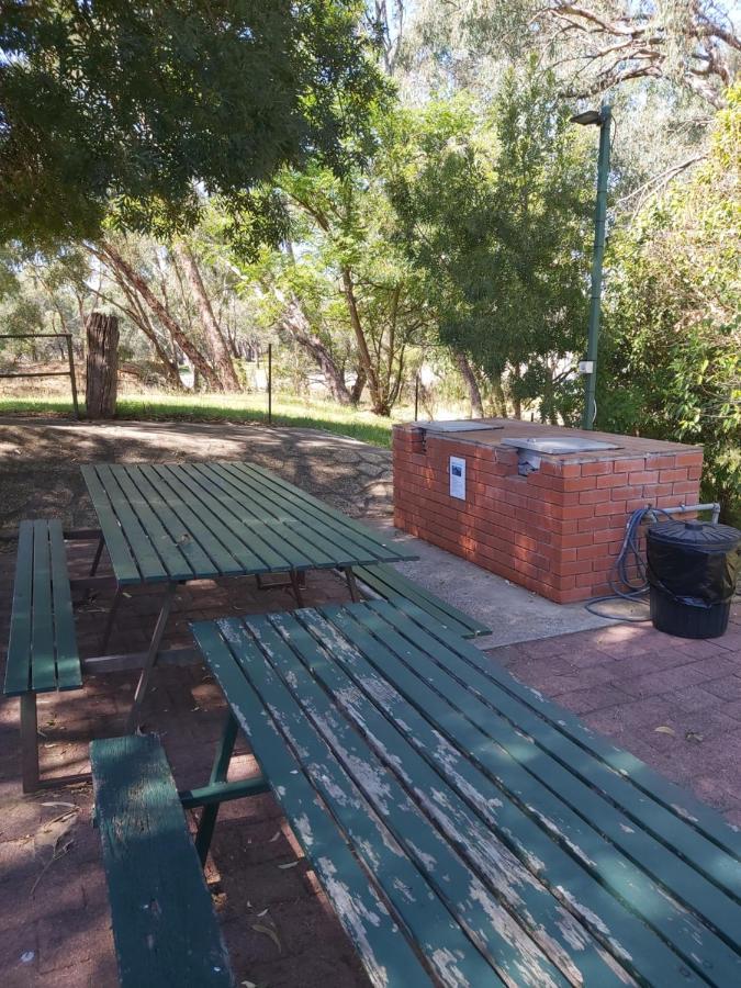 Corowa Golf Club Motel מראה חיצוני תמונה