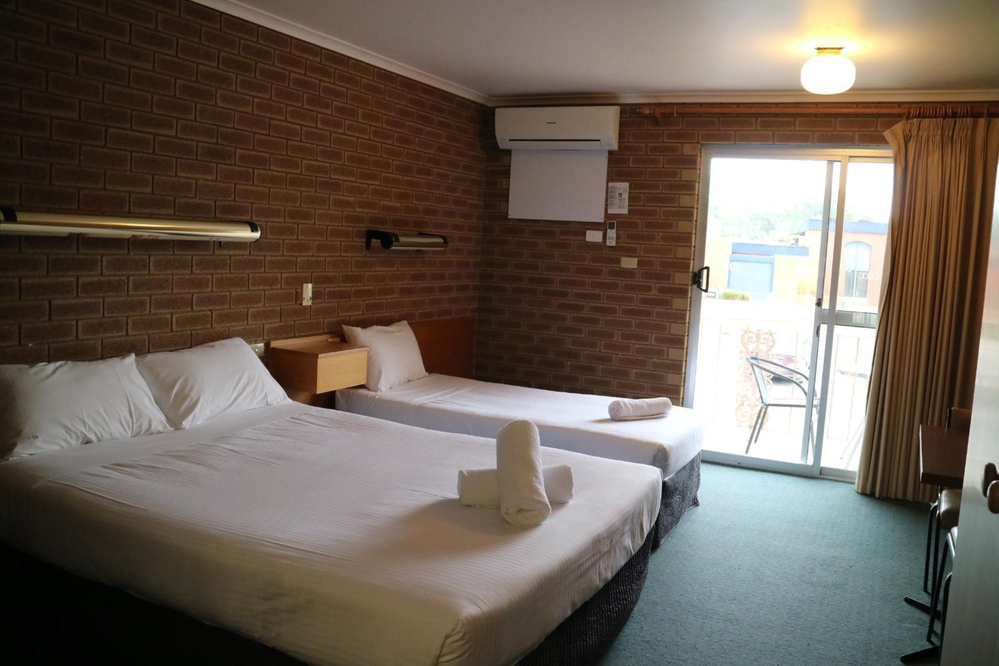 Corowa Golf Club Motel מראה חיצוני תמונה
