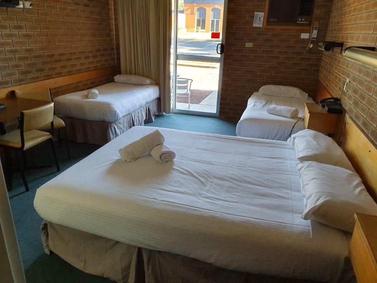 Corowa Golf Club Motel מראה חיצוני תמונה